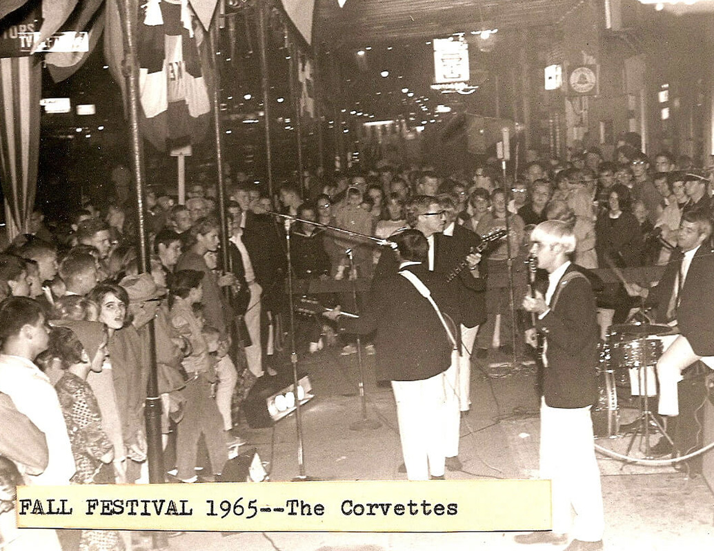 The Corvettes Perform