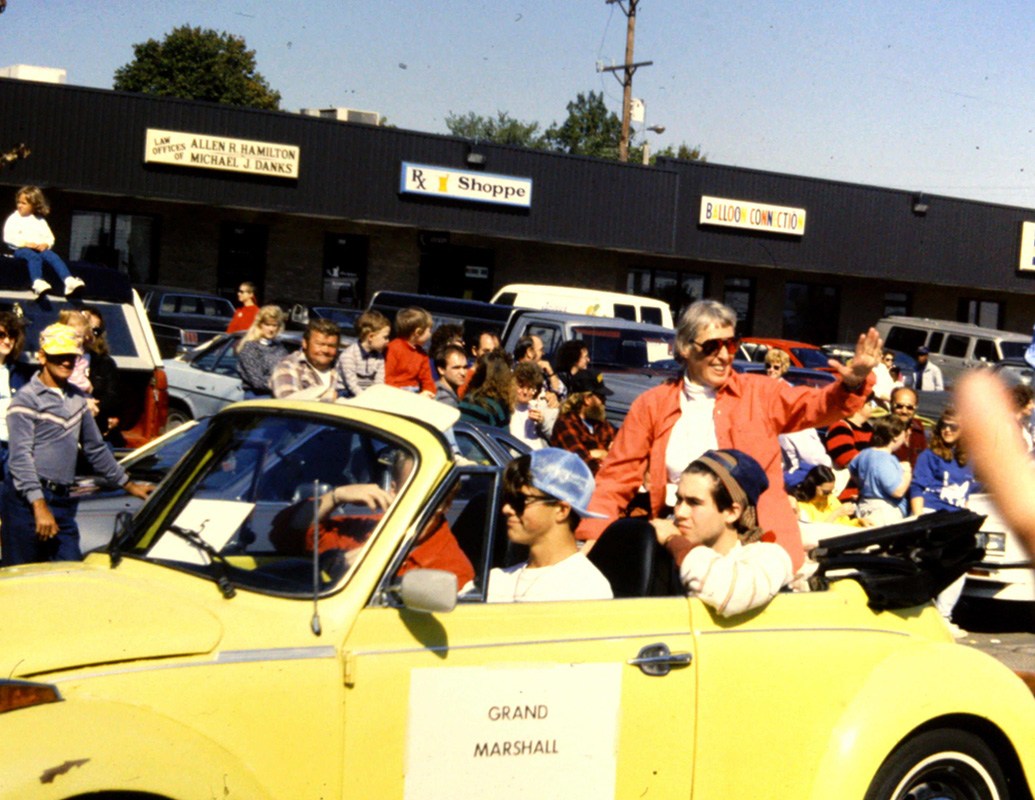 Marcia Yockey Leads Parade